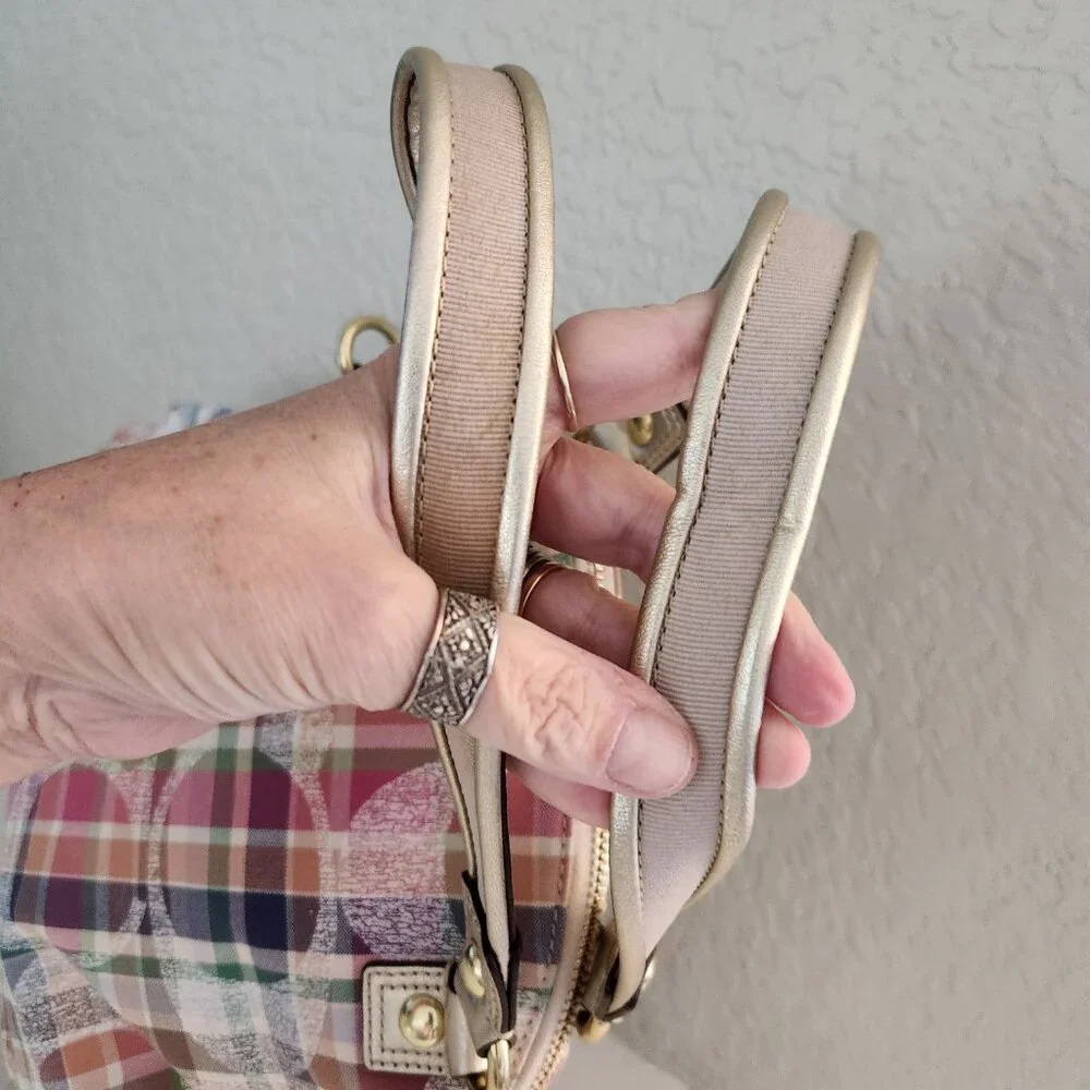 Like New Vintage Coach Poppy Madras Shoulder Bag